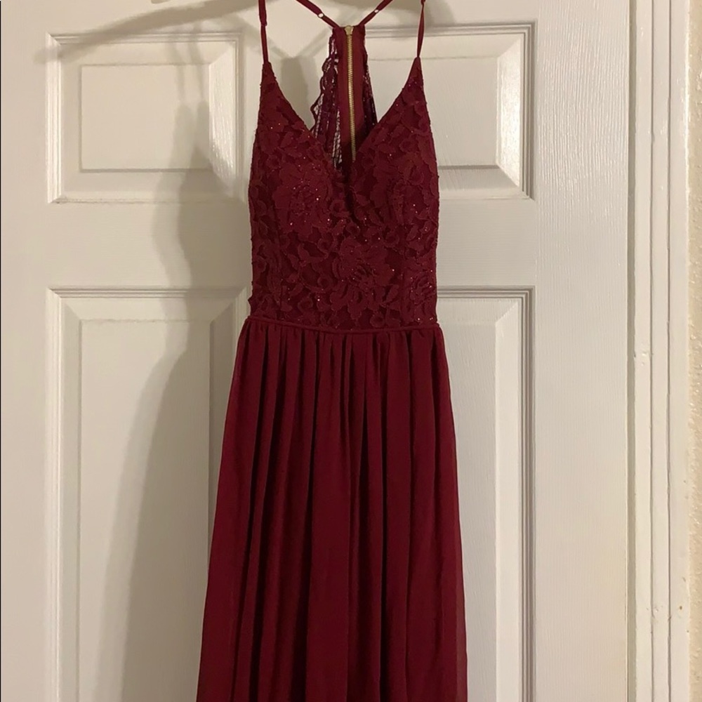 I’m selling an unused dress form David bridals.